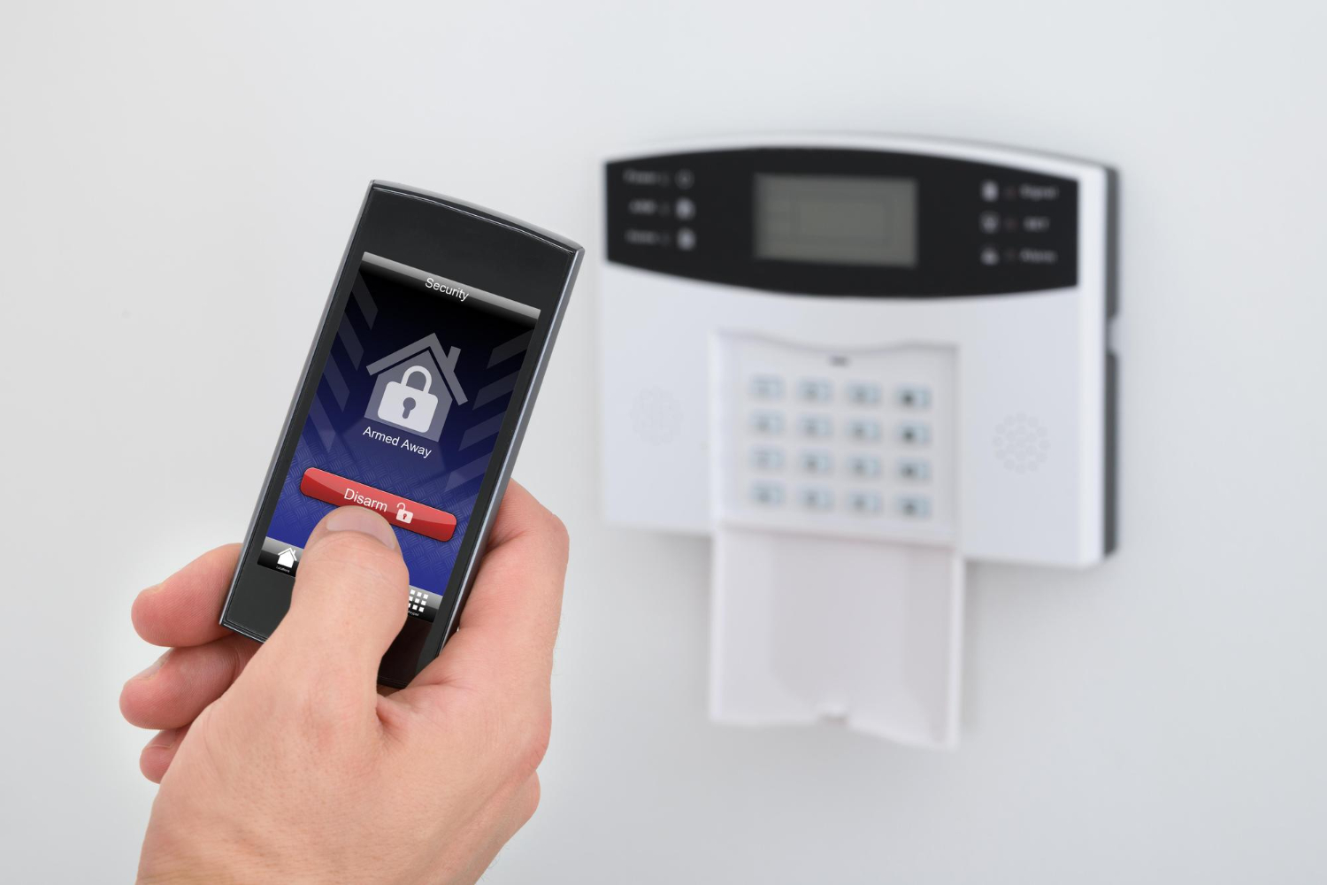 Installation alarme anti intrusion et motorisation de portails Installation alarme anti intrusion et motorisation de portails